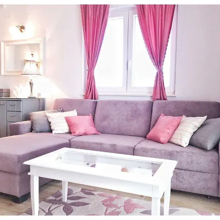 Nadoveza Apartment *