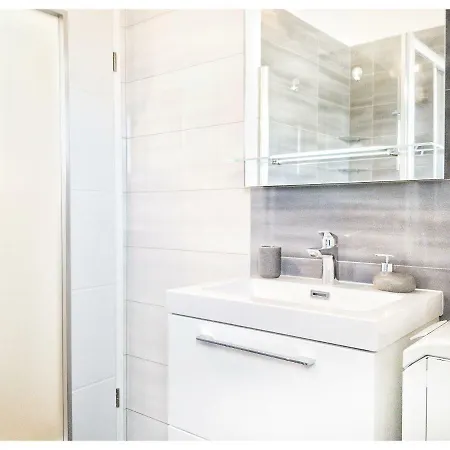 Nadoveza Tribunj (Sibenik-Knin)