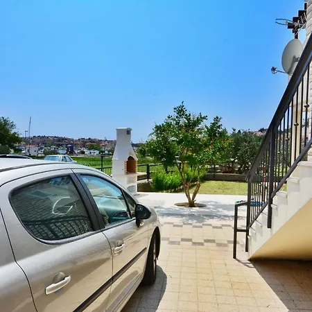 Nadoveza Apartment *