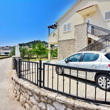 Apartment Nadoveza Tribunj (Sibenik-Knin)
