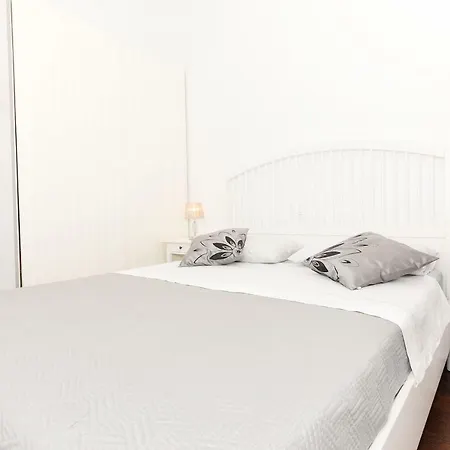 Apartment Nadoveza *