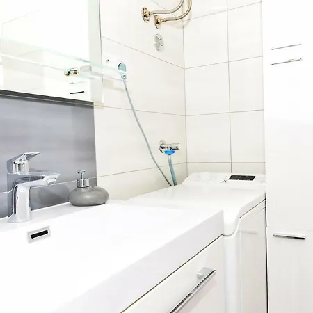 Apartment Nadoveza Tribunj (Sibenik-Knin)