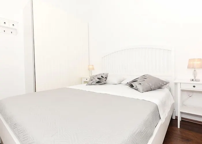 Apartment Nadoveza *