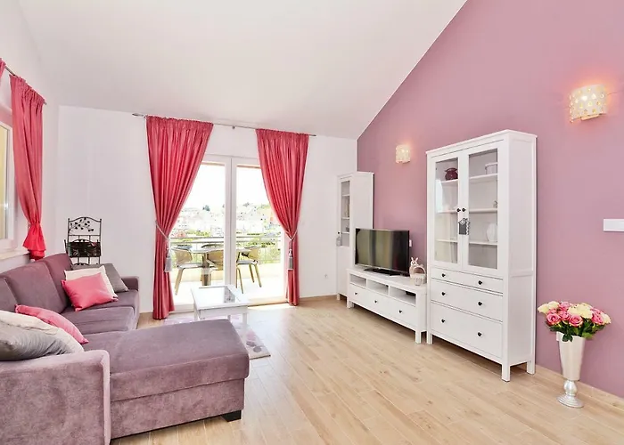 Nadoveza Tribunj (Sibenik-Knin)